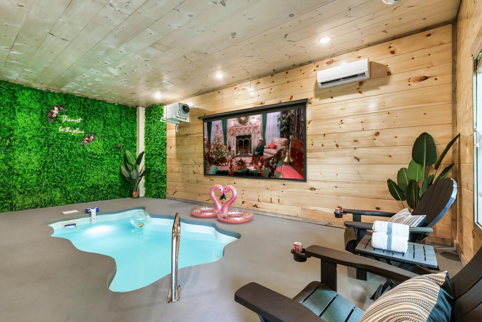Spring Sale! Indoor Pool, Pet Stays Free, Movie, Hottub Севьервилл Экстерьер фото
